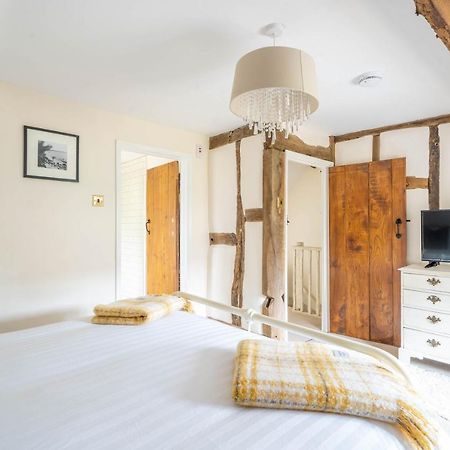 Cotswold Thatched Cottage Mickleton  ภายนอก รูปภาพ
