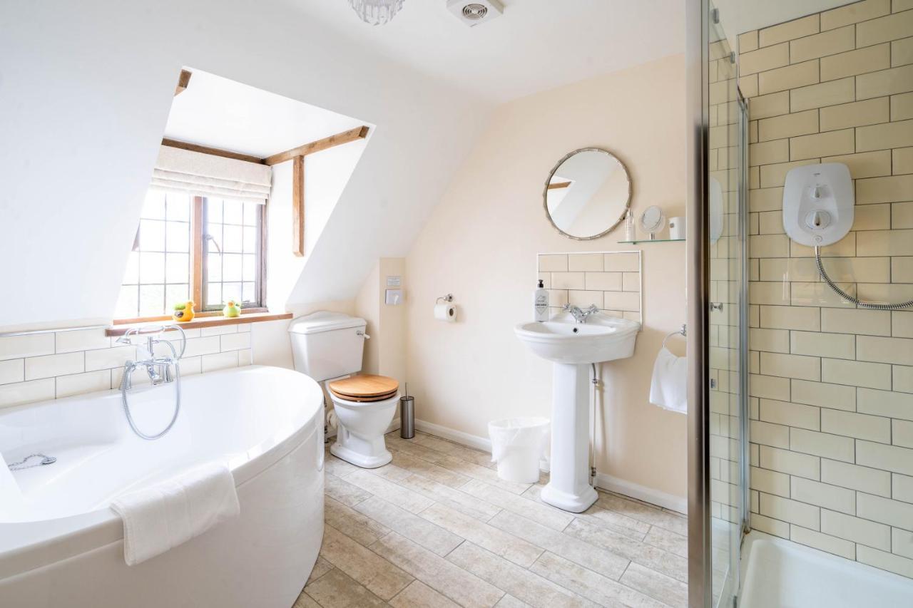 Cotswold Thatched Cottage Mickleton  ภายนอก รูปภาพ