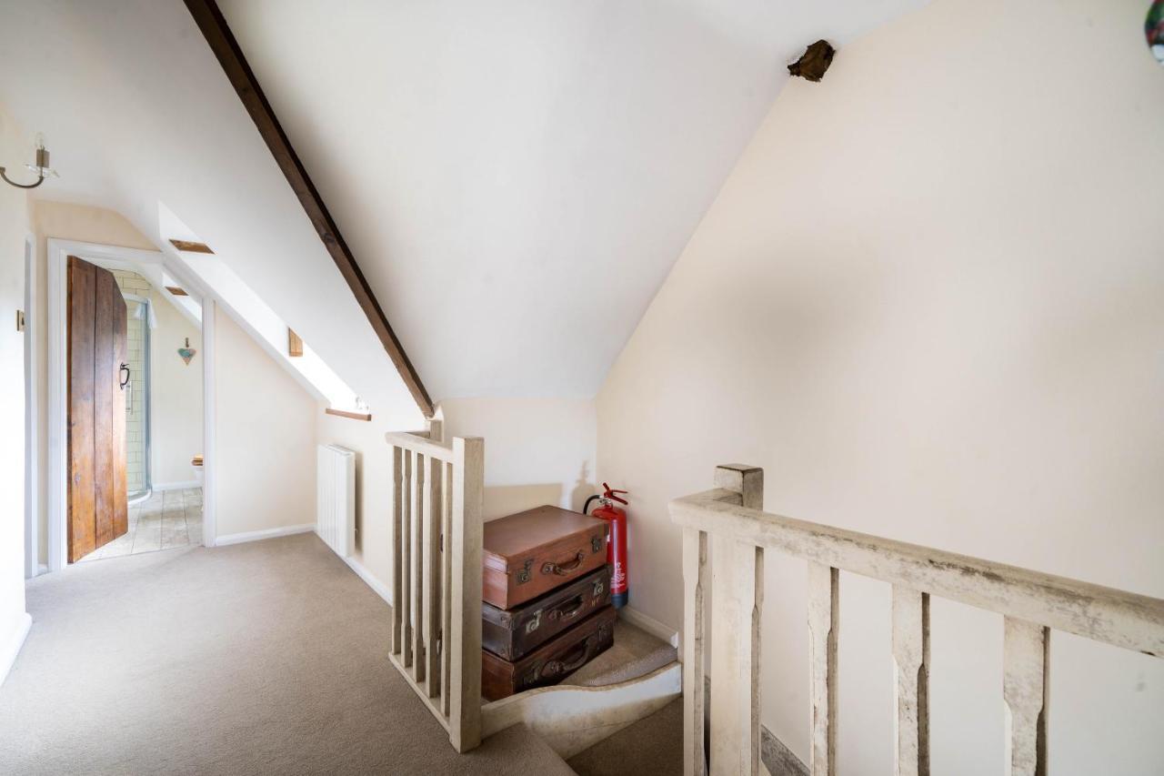 Cotswold Thatched Cottage Mickleton  ภายนอก รูปภาพ